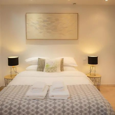 Salut Le Petit Apartament *